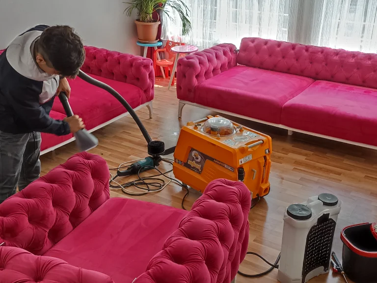 Koltuk Yıkamada Yaygın Hatalar ve Etkili Çözüm Yolları Nelerdir?